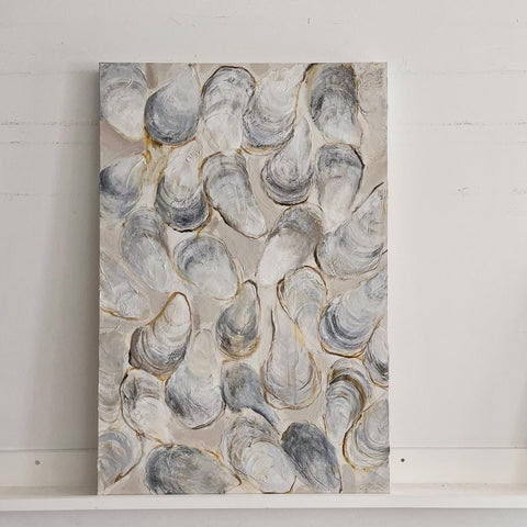 Textured oysters