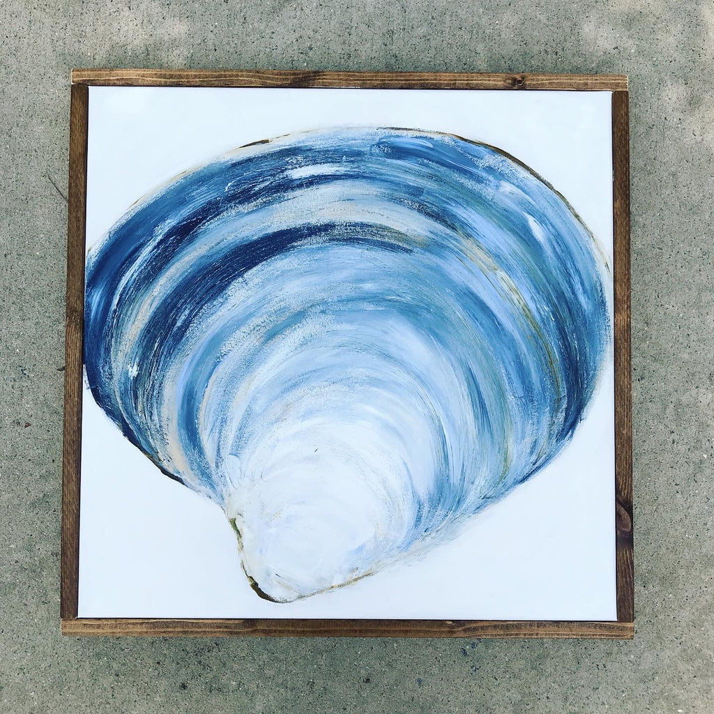 blue clam shell outside