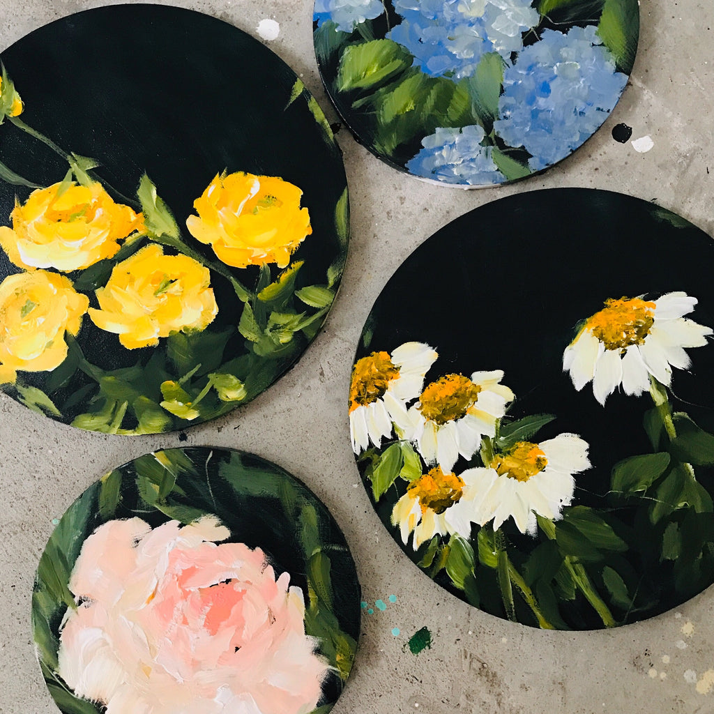 set of 4 circular canvas (florals)
